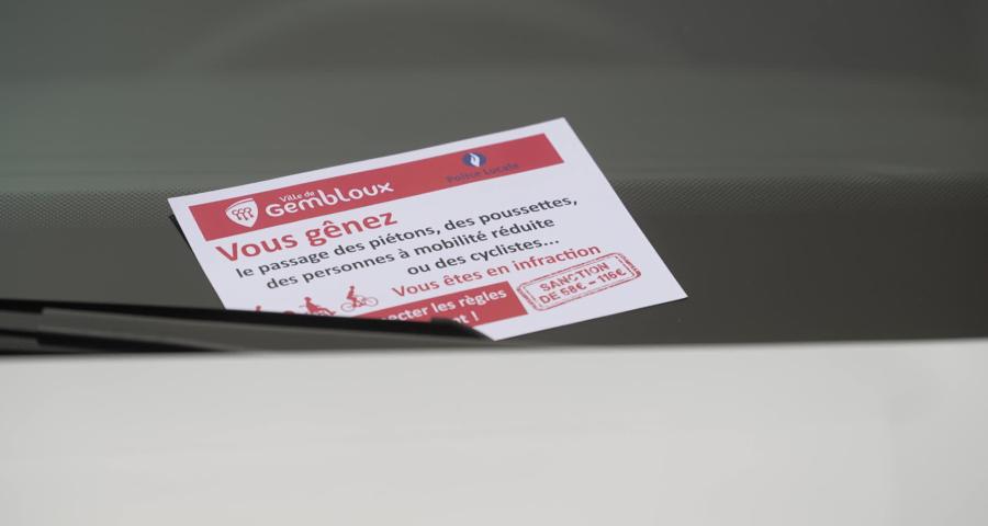 Mauvais stationnement à Gembloux : les cartons rouges laissent place aux amendes dès ce 1er mai