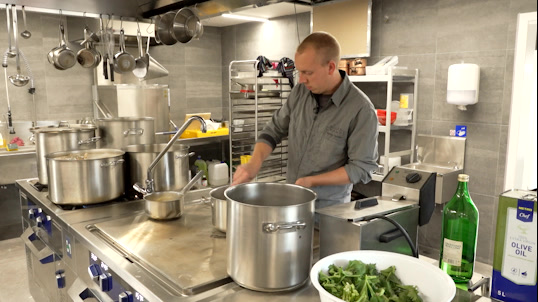 Stefan Jacobs, de Hors-Champs, élu "Artisan cuisinier" de l'année par le Gault&Millau