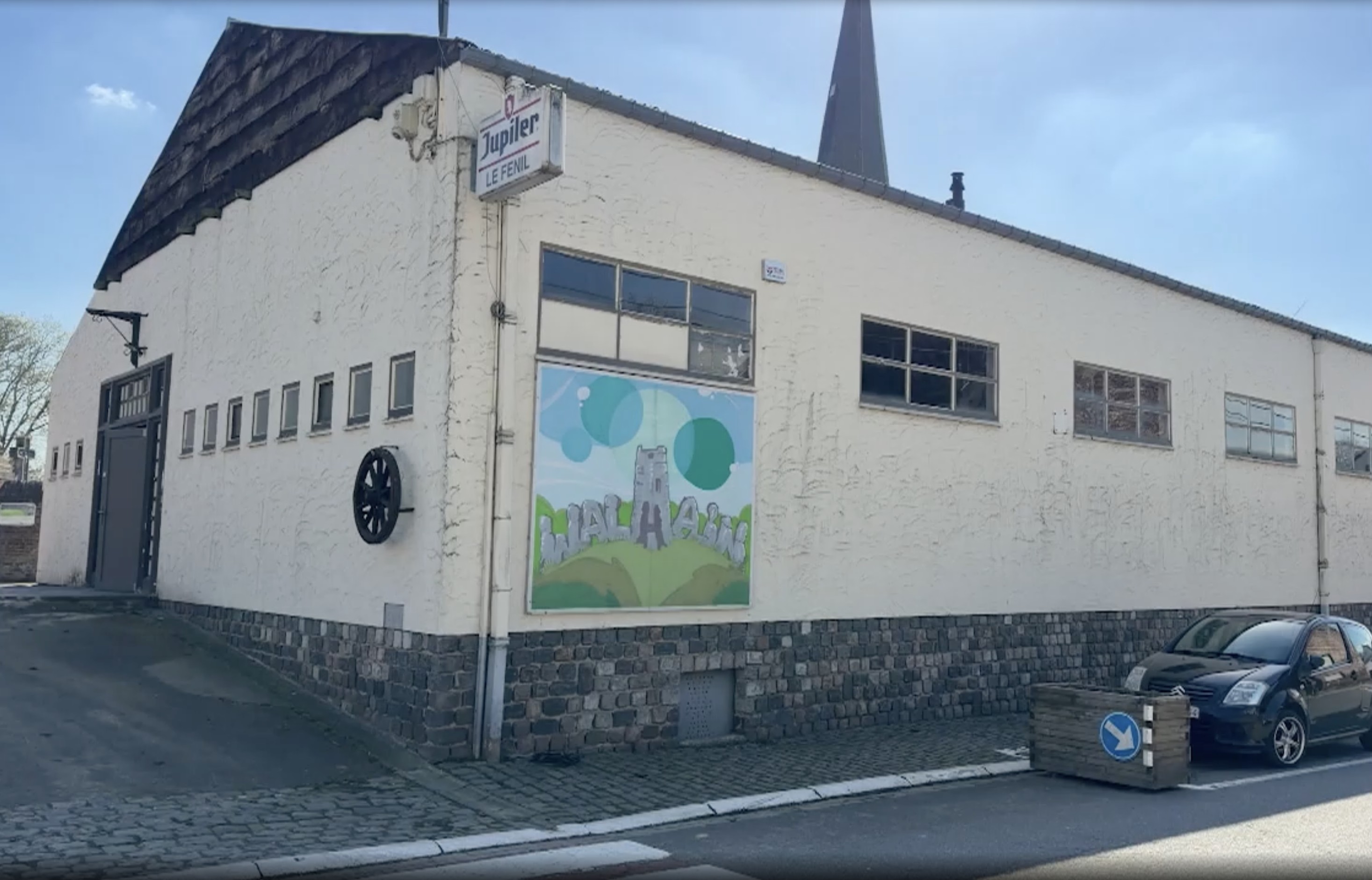 Un bout du Fenil à emporter : l'institution solde ses souvenirs