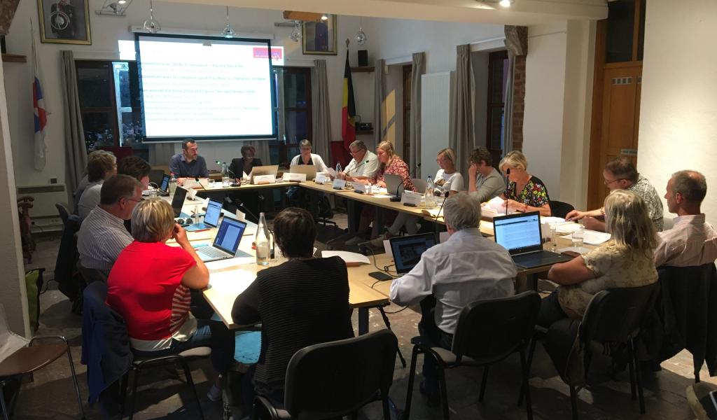 Walhain : les budgets 2026 et du CPAS approuvés sous les critiques