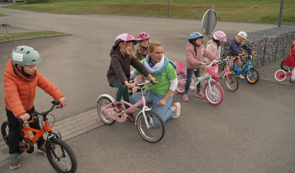Stages d'initiation au vélo : une solution face aux difficultés d'apprentissage des enfants
