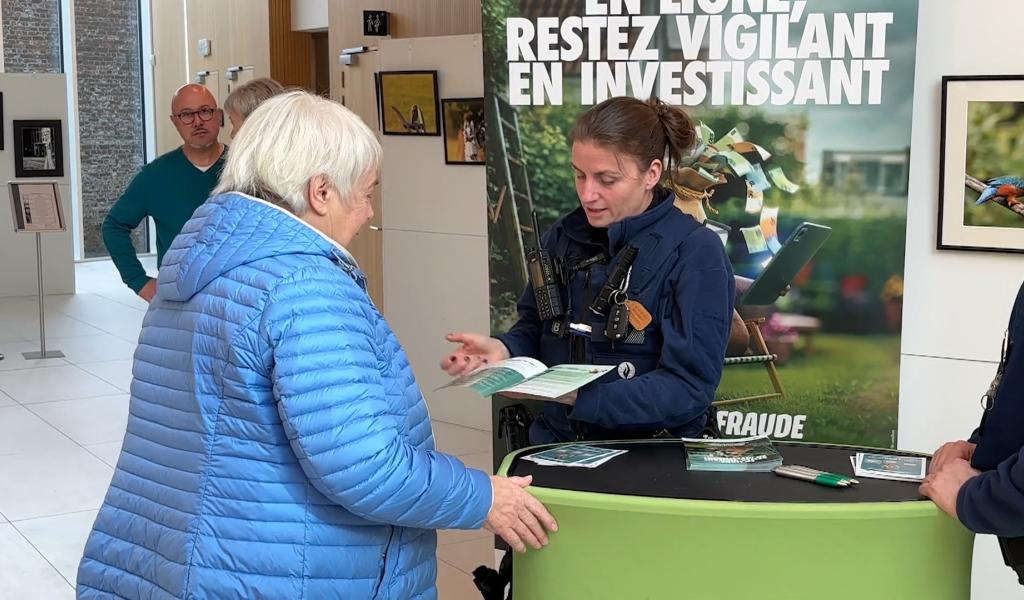 Gembloux : la police sensibilise à la fraude à l’investissement en ligne