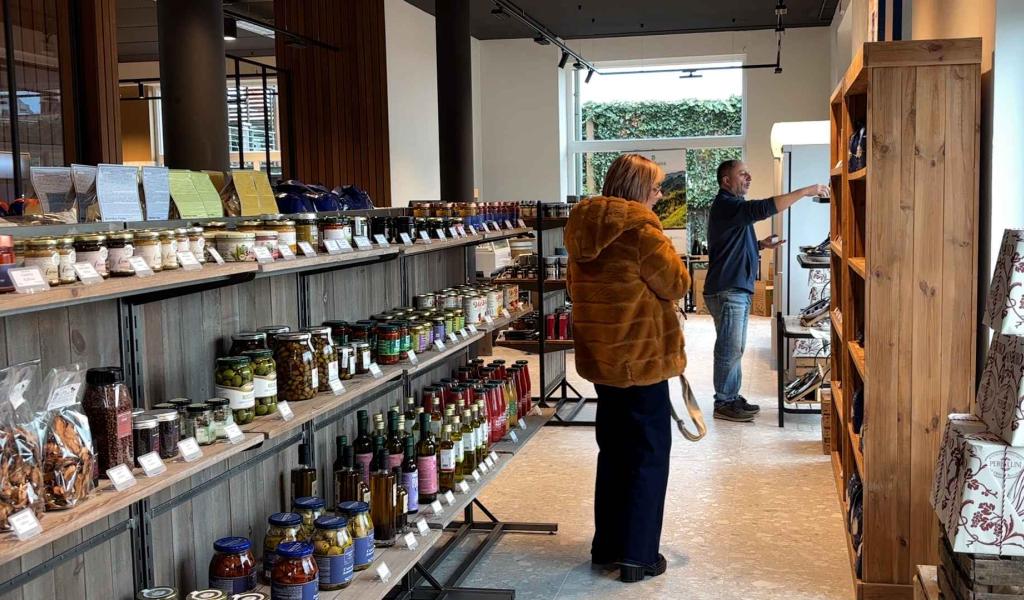 À Walhain, l'Artisanhalle réunit un boulanger, un boucher et un épicier
