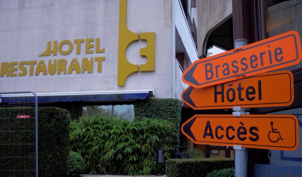 Hausse de la TVA sur les nuits d'hôtel : "On est obligés de tout calculer à l'euro près"