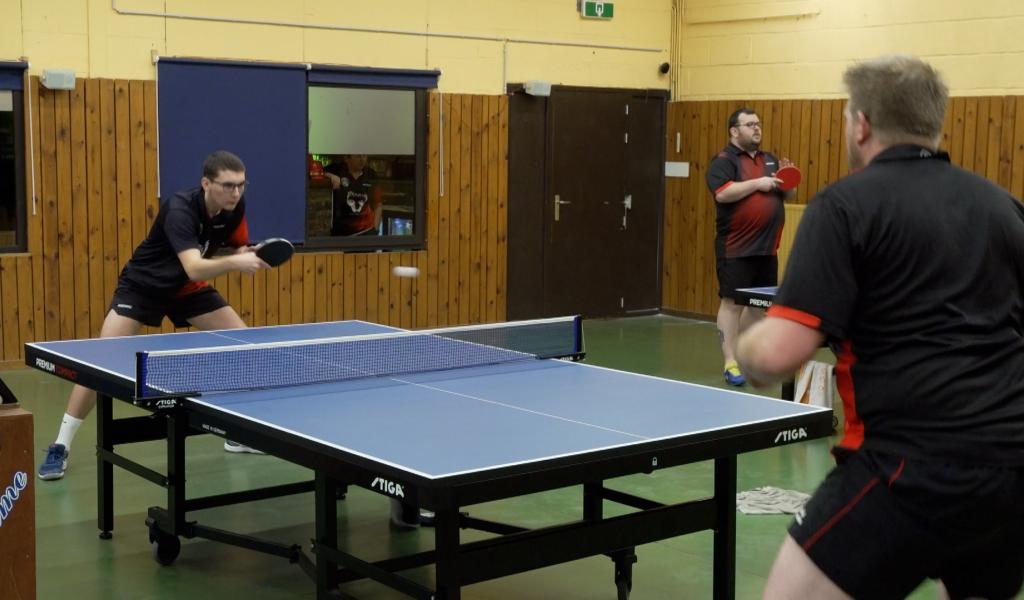 Tennis de table D1B Namur : Mazy-Spy mène une saison de rêve en conclusion du premier tour
