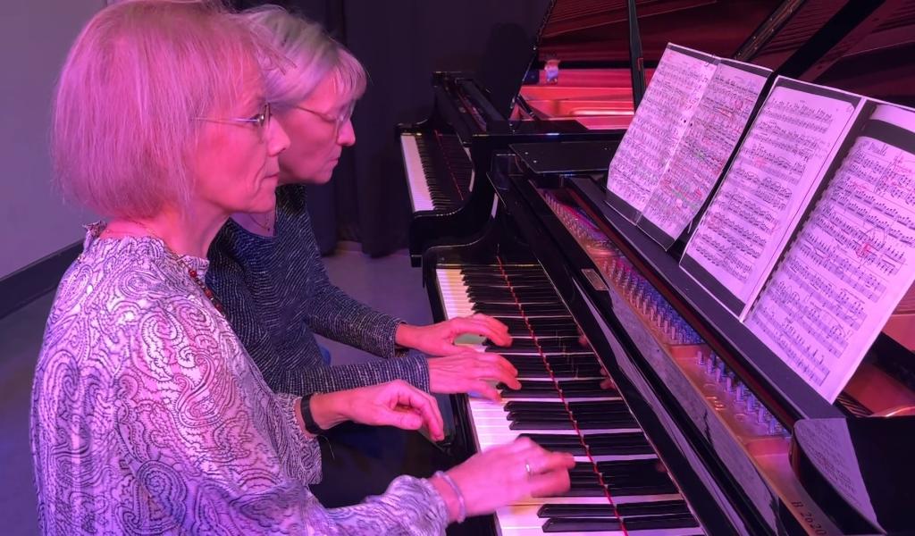 Une Orbaisienne fait don de son piano à l'académie Victor De Becker