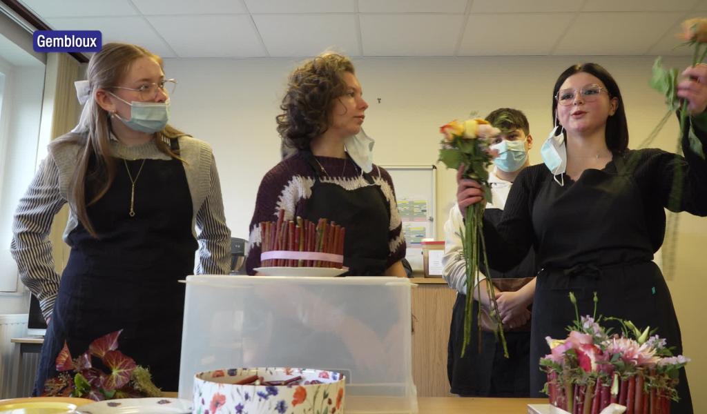 Des élèves d'art floral en visite à "La Charmille" à l'approche de la Saint-Valentin