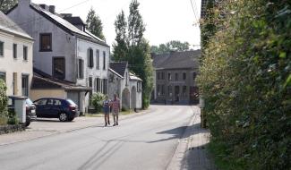 À côté de la plaque : la rue Abbesse à Nil