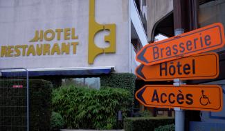 Hausse de la TVA sur les nuits d'hôtel : "On est obligés de tout calculer à l'euro près"