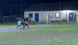 Cinq buts et une deuxième mi-temps folle dans le derby entre Sauvenière et Grand-Leez B