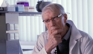 Momentum - Arsène Burny, père du Télévie