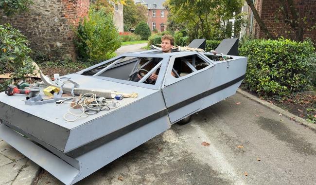 Gembloux remonte le temps en DeLorean pour les 24 Heures Vélo