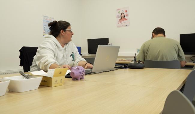 L'Espace Public Numérique de Perwez maintient ses activités grâce au CPAS