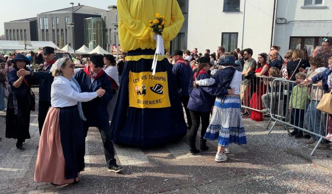 10 ans de carnaval à Gembloux : les Vîs Tchapias étaient au rendez-vous