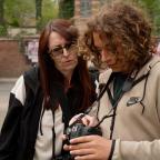Des adolescents participent à un atelier photo autour du harcèlement à Perwez