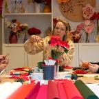Portrait - Caroline Clotuche, créatrice de fleurs en papier
