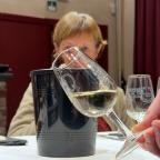 À Walhain, l’œnologie se découvre à l’aveugle et en toute modération