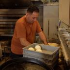 Le carburant pèse sur les commerçants et associations