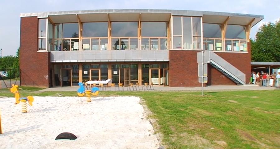 Le réfectoire de l'école de Tourinnes-Saint-Lambert disponible pour les camps des mouvements de jeunesse