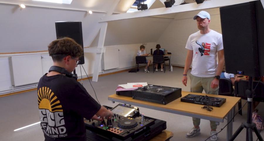 De jeunes DJ mixeront au Perwez'stival au terme d'un stage