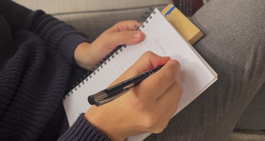 Avec "Et demain l’été", Émilie Decamp poursuit son chemin littéraire