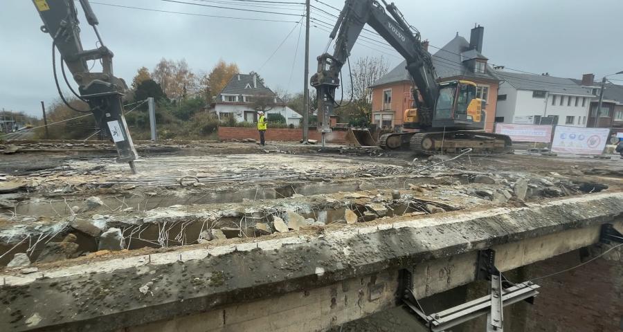 Gembloux : la démolition du pont de chemin de fer durera tout le week-end