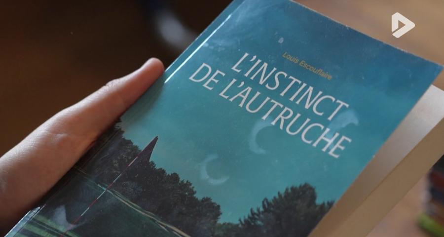 « L’instinct de l’autruche » : le premier roman de Louis Escouflaire, écrivain gembloutois
