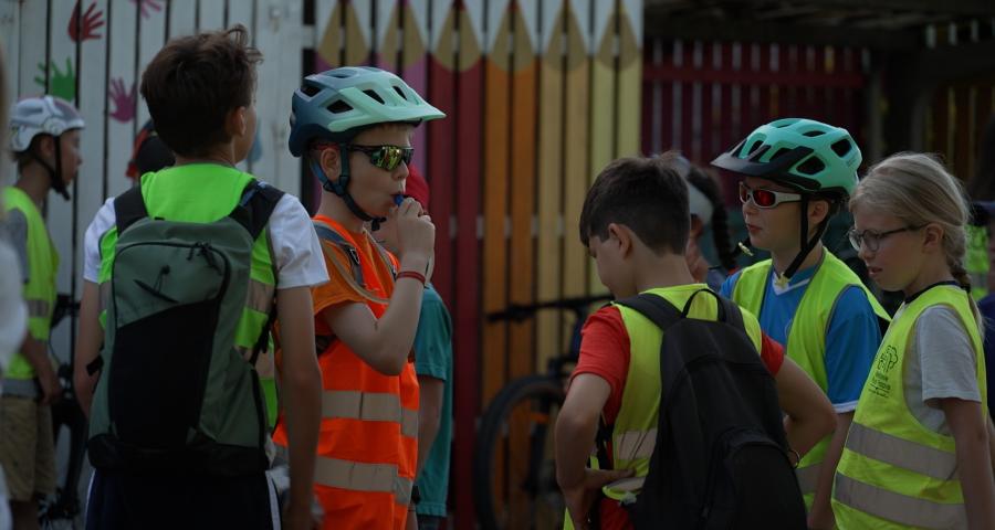 Les élèves de Bossière en voyage scolaire à vélo