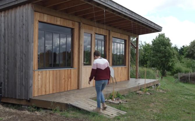 À Bossière, une nouvelle cabane prend vie dans le jardin d'Ekikrok