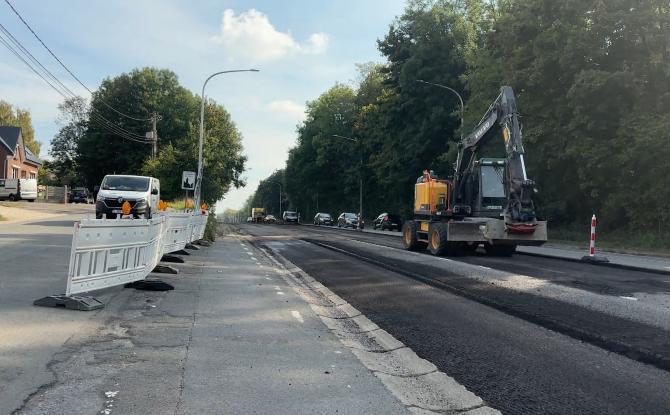Chantier sur la N4 à Lonzée : les travaux d'asphaltage dureront une semaine
