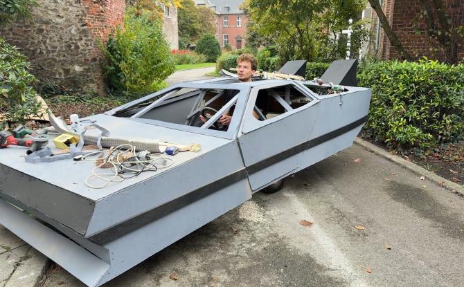 Gembloux remonte le temps en DeLorean pour les 24 Heures Vélo