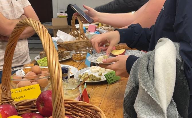 Dix ans de petits déjeuners Oxfam à Ernage