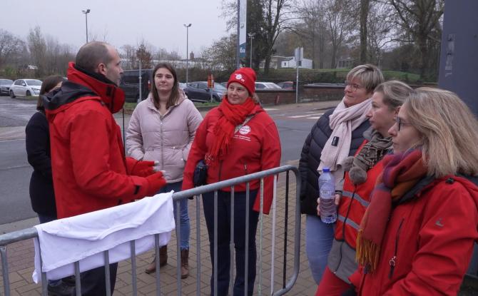 Grève nationale : Parking du Senghor bloqué à Gembloux