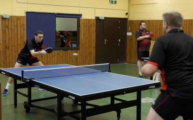 Tennis de table D1B Namur : Mazy-Spy mène une saison de rêve en conclusion du premier tour