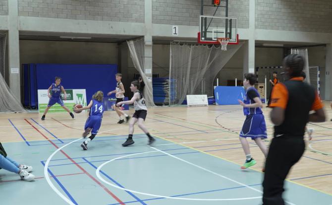 Basket u14 : Gembloux s'offre son ticket vers la demi-finale de la Coupe face à Eghezée (89-58)