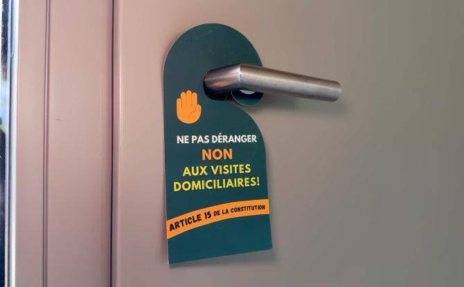 Gembloux : une interpellation citoyenne contre les visites domiciliaires